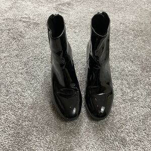 & Other Stories Black Almond Toe Boots Booties Womens Size 8 Heel Zip Shoes